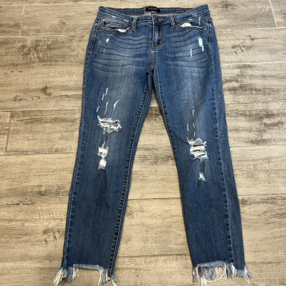 Judy Blue Straight Fit Distressed Frayed Hem Jeans Blue JB82105MD Womens 11/30